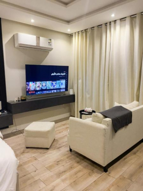 Al Aqiq Elegant and luxurious Studio, Private and Self Entry